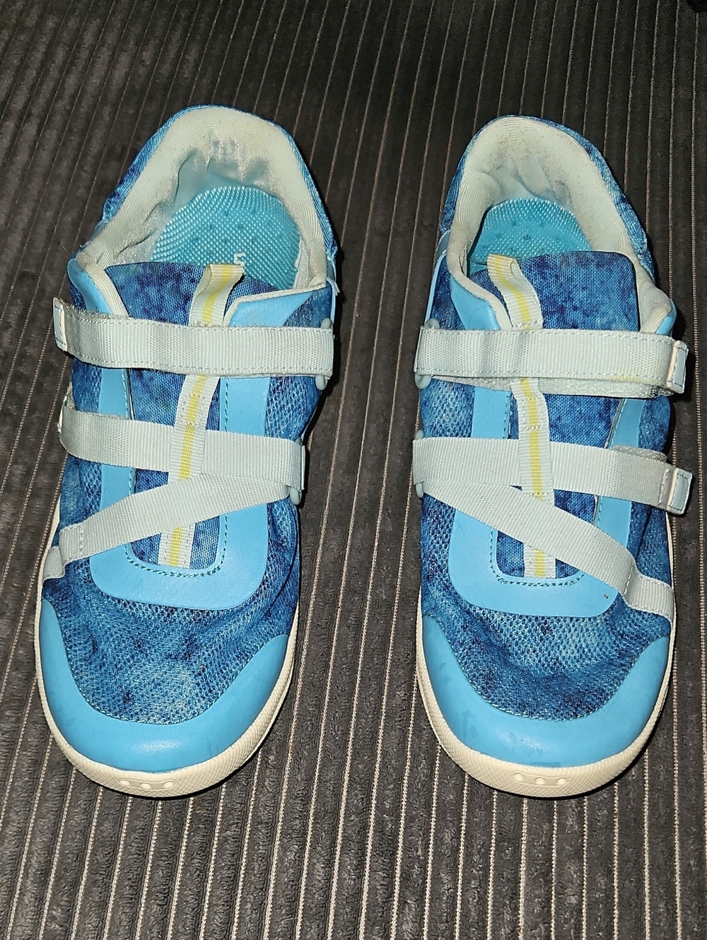 Lands' End Womens Water Pool Boat Ocean Light Blue Adjustable Velcro Strap Sz 9